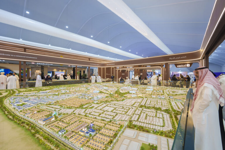 الفرص الاستثماريه في سلطنة عمان